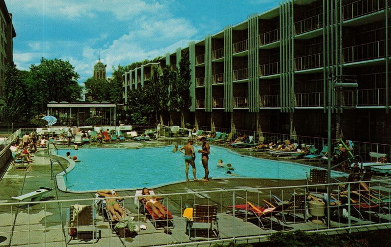 Capitol Park Motor Hotel - Vintage Postcard (newer photo)